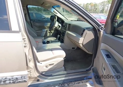 2005 Jeep Grand Cherokee Laredo z USA, uszkodzony, nr VIN 1J4GS48K55C582568